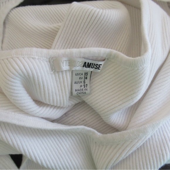 Frilly bodysuit - Picture 3 of 3